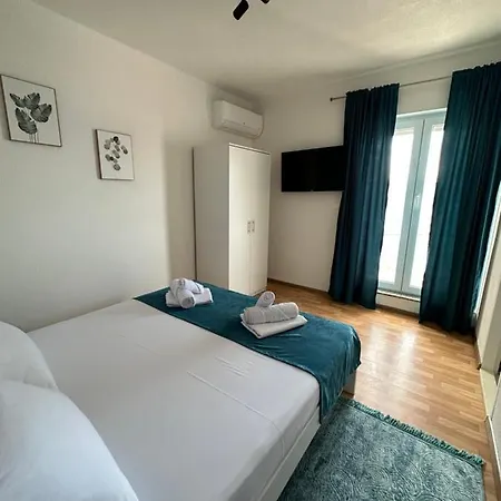 Senka Apartment *